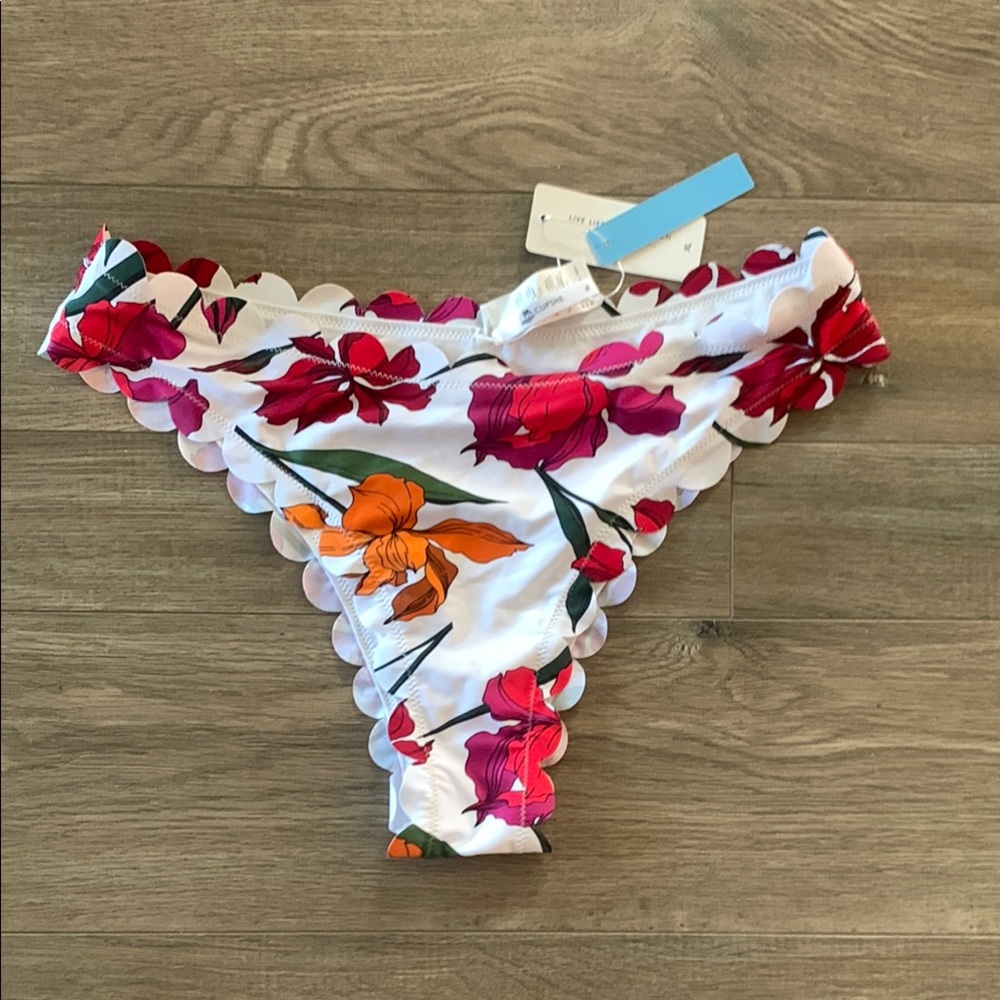 Cupshe NWTs, XL, scalloped swim - White, pink, red, orange,green